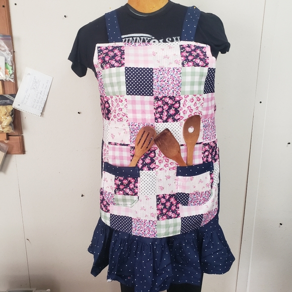 Quilted Print Pink and Blue Handmade Kitchen Apron - Picture 1 of 8